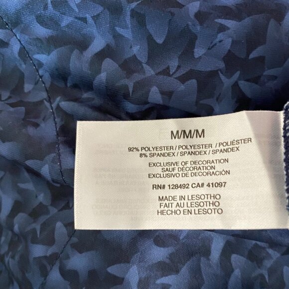 Greg Norman ML75 Play Dry Shark Print Polo Shirt Men's Medium New NWOT - Picture 8 of 9